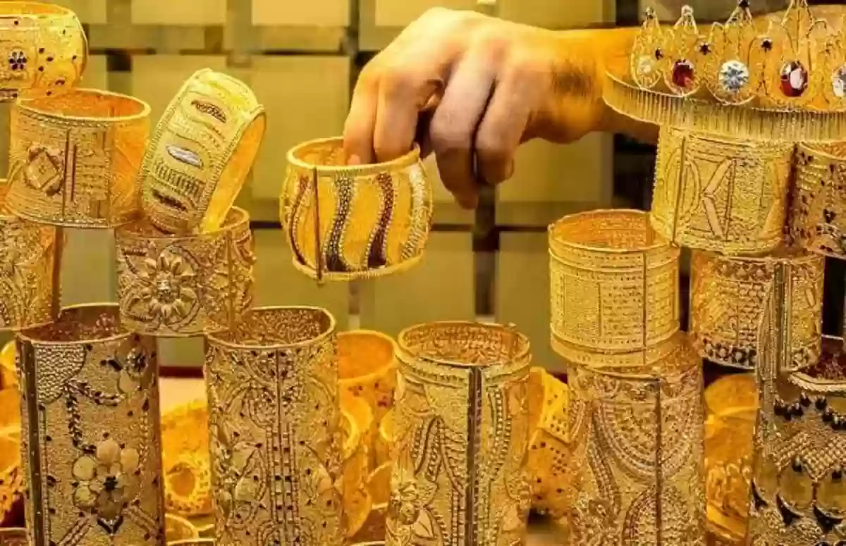 كم سعر الذهب عيار 21 بعد آخر انخفاض له اليوم في مصر