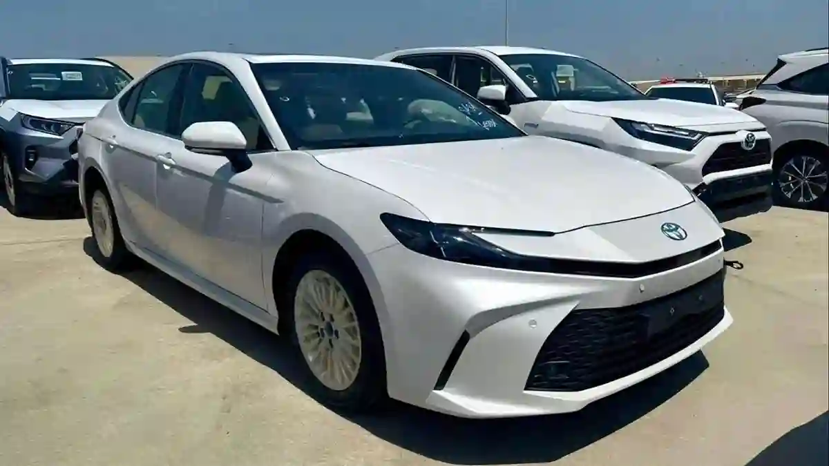 كامري هايبرد
