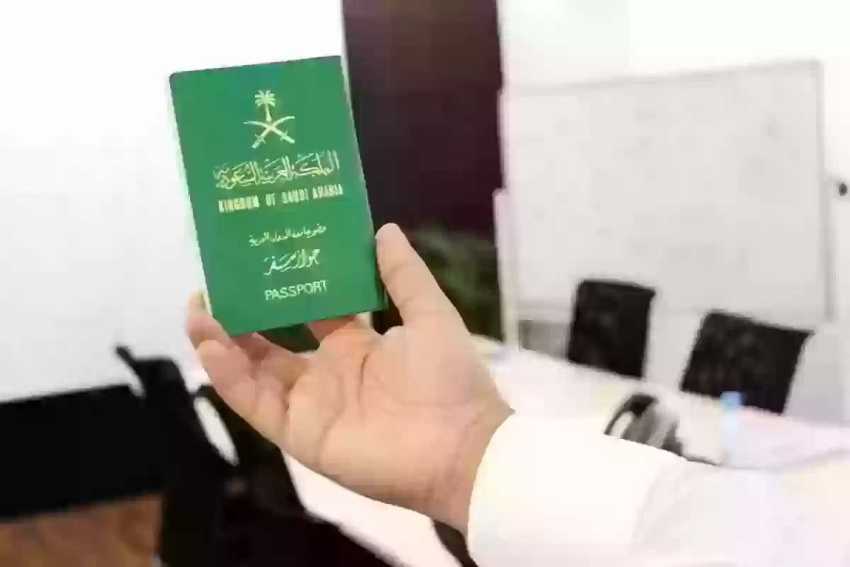 خطوات تجديد إقامة عامل في السعودية