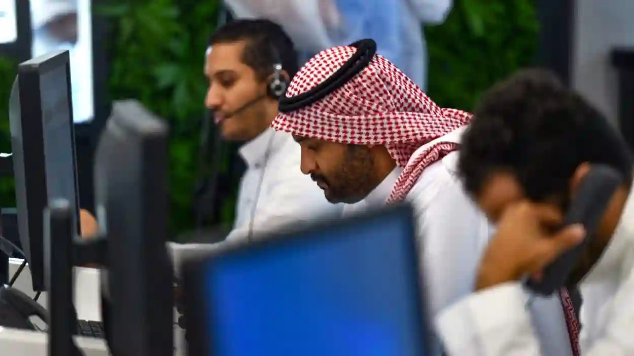 السعودية تدرس أسبوع عمل من 4 أيام 