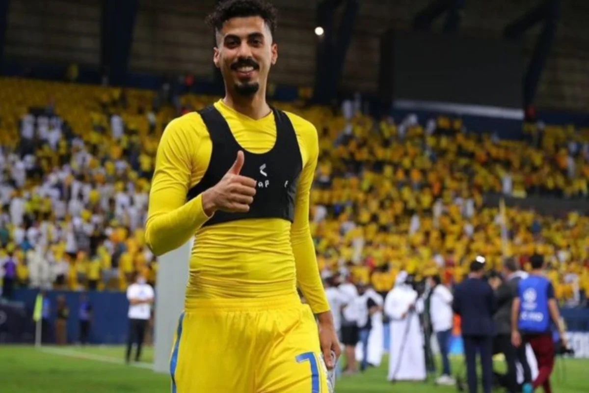  علي لاجامي
