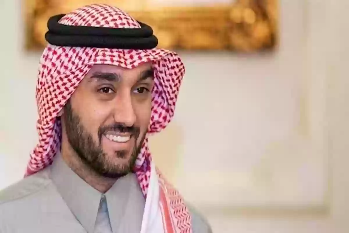 وزير الرياضة يتوعد نجوم المنتخب السعودي والسبب مفاجئ