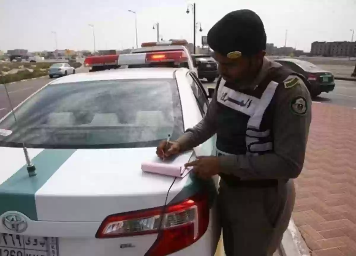 المرور السعودي يفرض عقوبات صارمة على سائقي المركبات