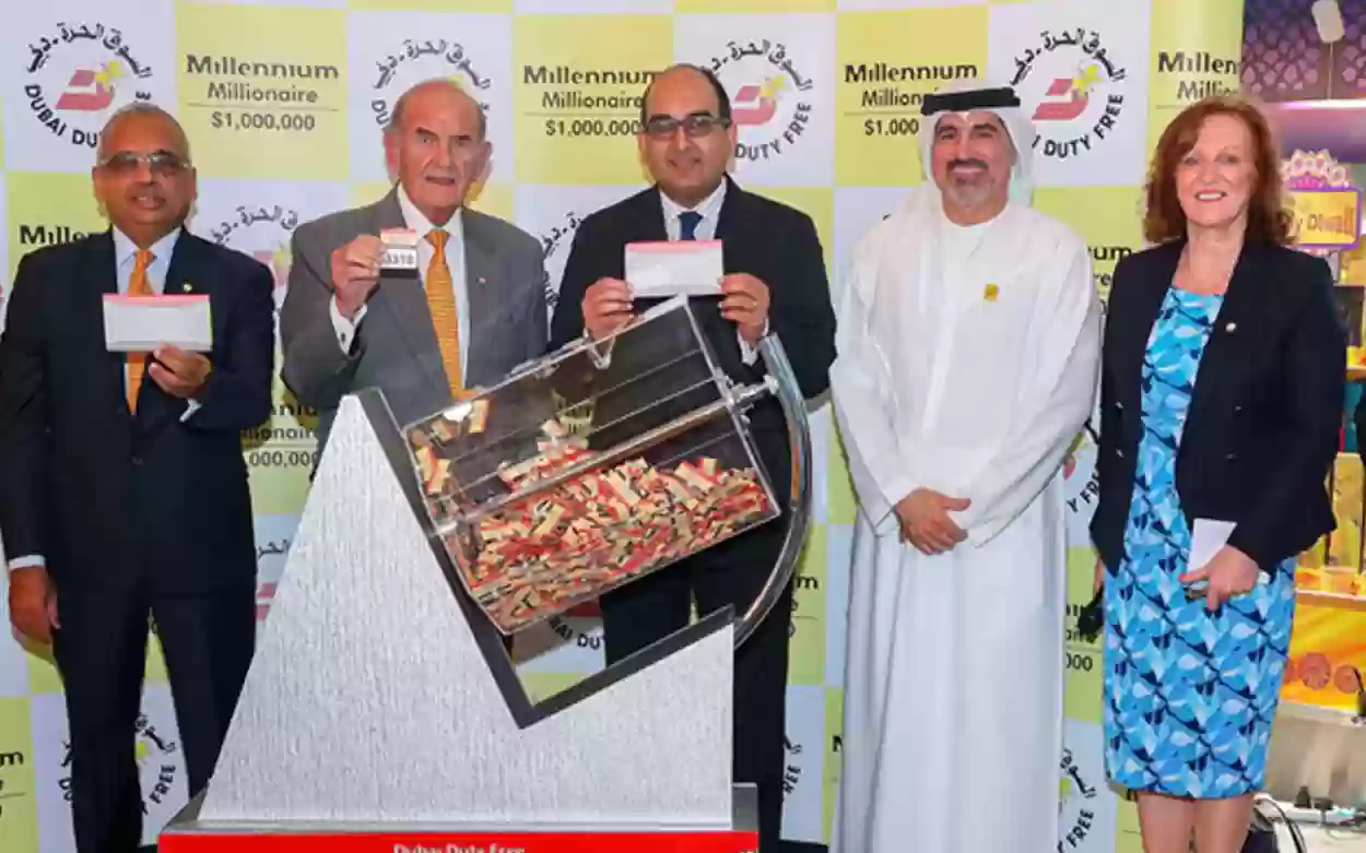  محامية سعودية تفوز بجائزة المليونير الألفية في دبي