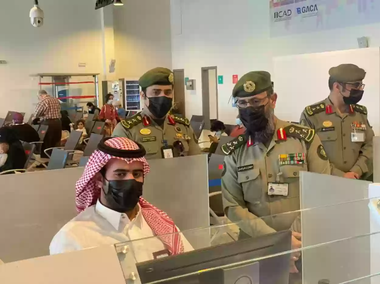 جوازات مطار أبها تكشف عن محاولة دخول مسافر من هذه الجنسية ويقلق الأمن