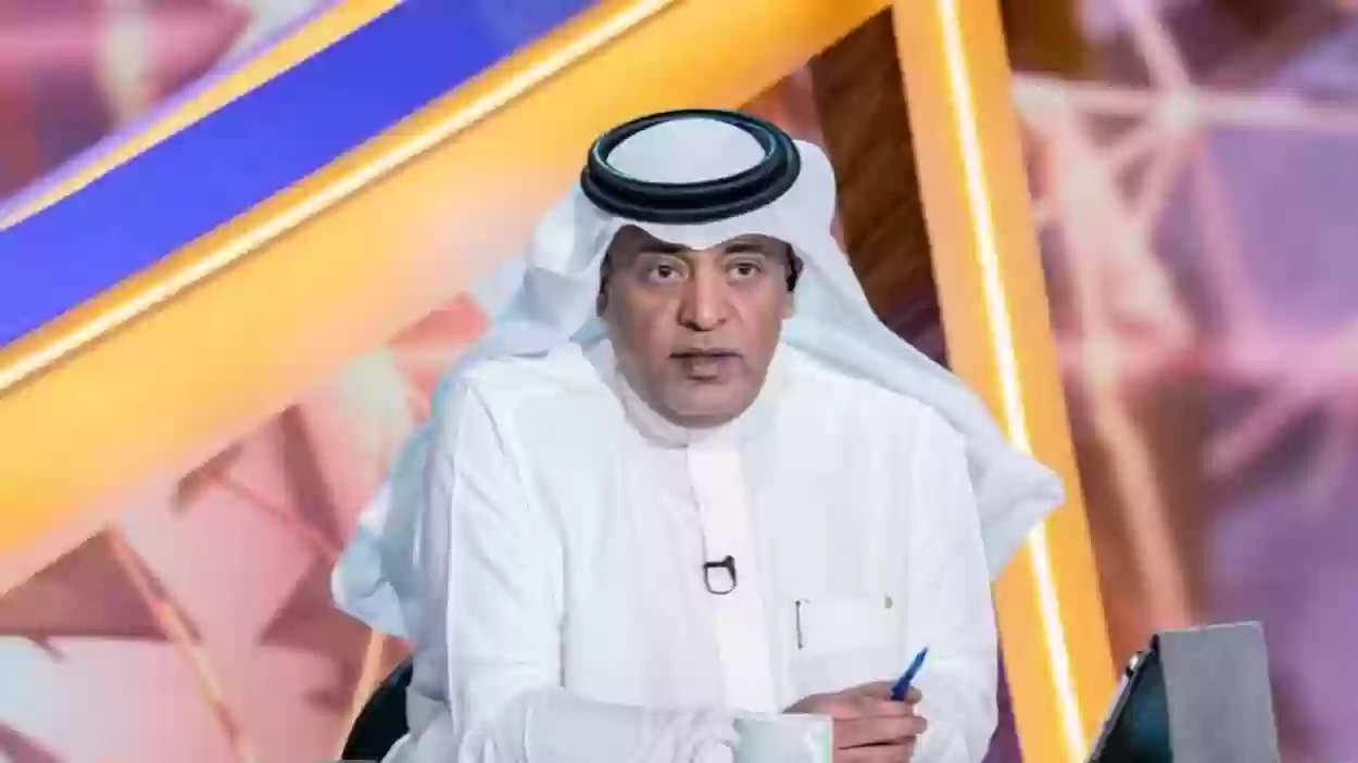 «الفراج» يُحرج لاعب الأهلي السعودي ويُعلن