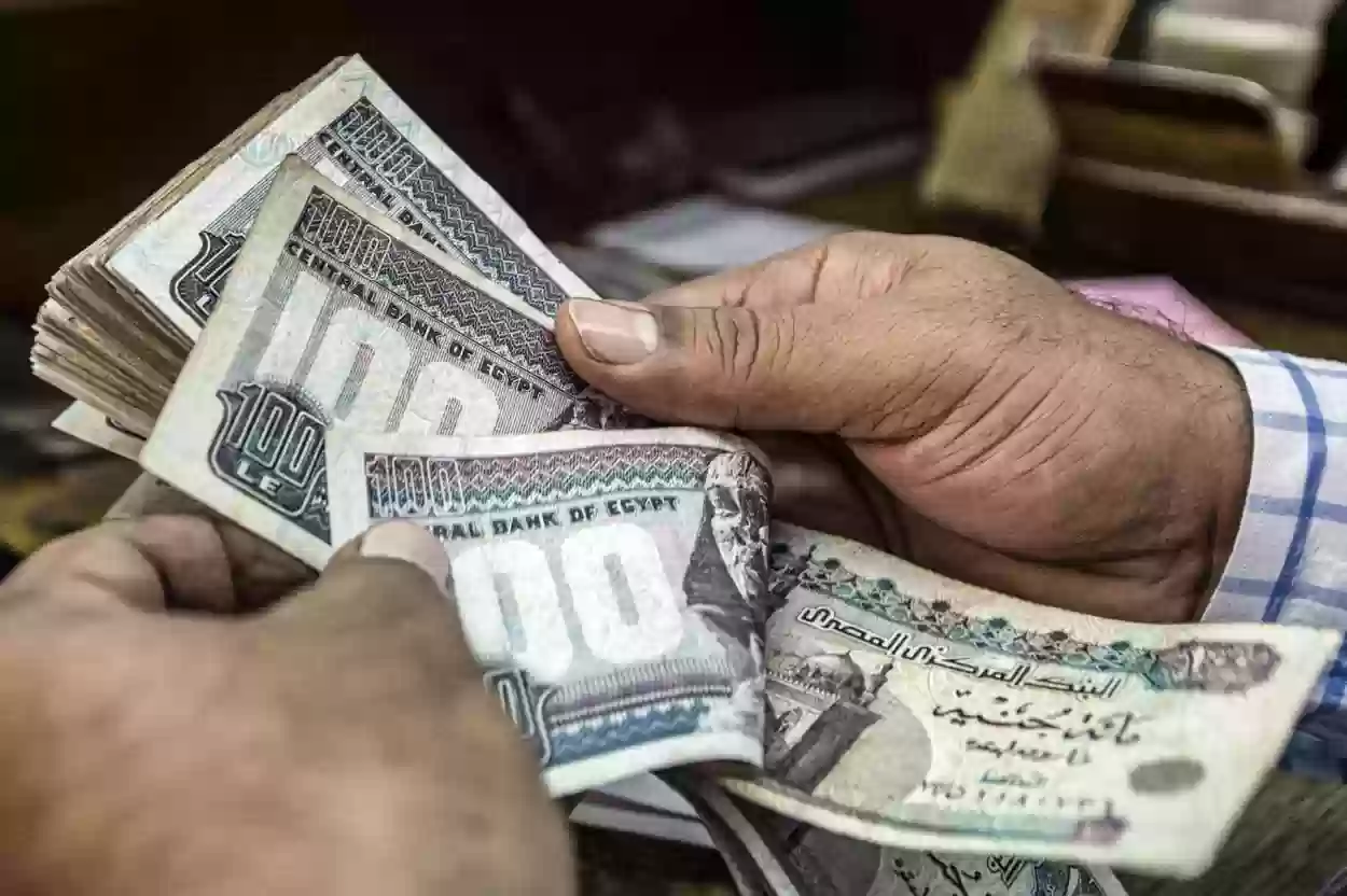  قرار مفاجئ من البنوك المصرية بشأن الدولار يتسبب في إغضاب التجار
